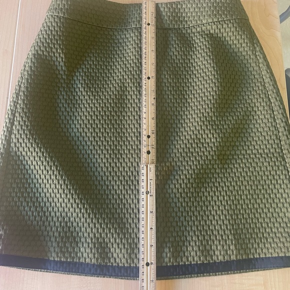 J Crew A Line Skirt in Matelassé - Picture 4 of 4